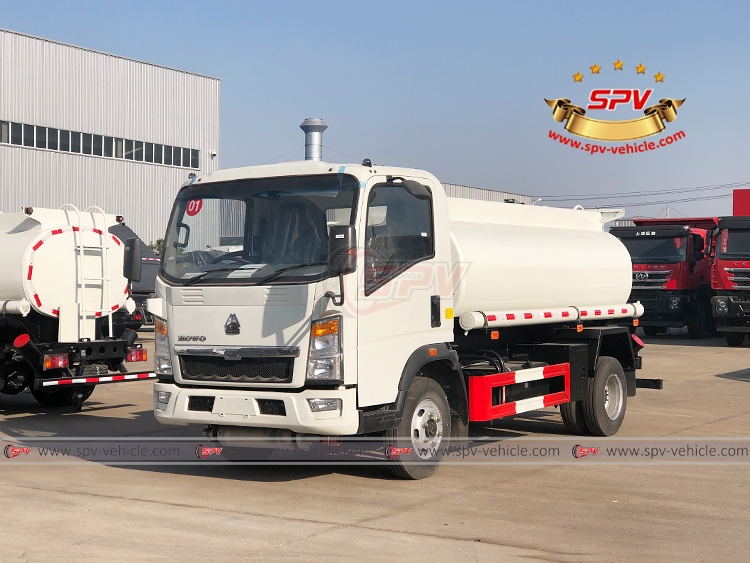 5,000 Litres Petroleum Tank Truck Sinotruk - LF 5,000 Litres Petroleum Tank Truck Sinotruk - LF